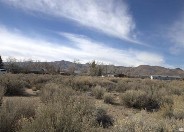 Property at 7 Calico Hills Ln, Yerington, NV 89447