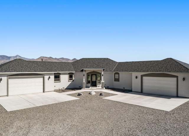 Property at 28 River Vista Dr, Dayton, NV 89403, 3 beds, 3 baths