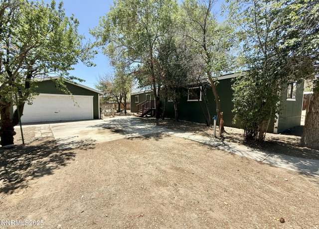Property at 5353 Slope Dr, Sun Valley, NV 89433, 3 beds, 2 baths