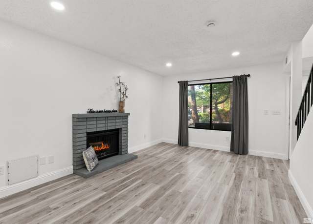 Property at 4580 Matich Dr, Reno, NV 89502, 2 beds, 2.5 baths