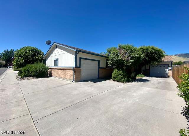Property at 3132 Chubasco Way, Carson City, NV 89701, 2 beds, 2 baths