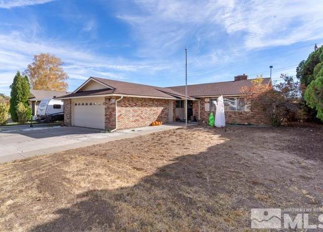 Property at 613 Ivy St, Carson City, NV 89703, 3 beds, 2 baths