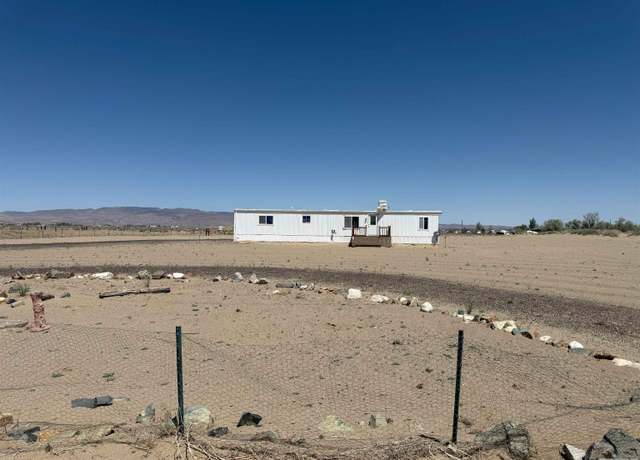 Property at 2660 E 10th St, Silver Springs, NV 89429