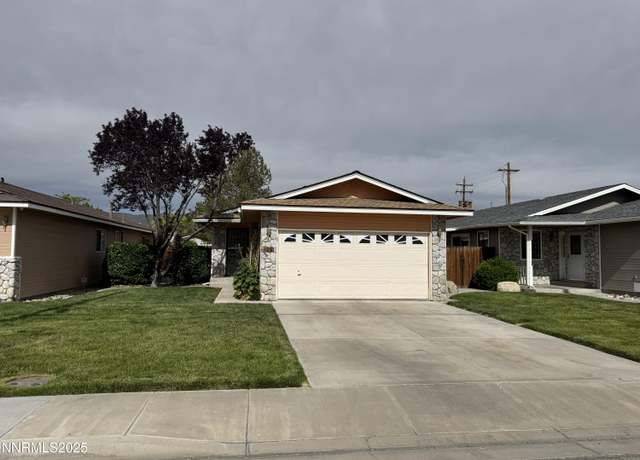Property at 321 S West St, Yerington, NV 89447, 2 beds, 2 baths