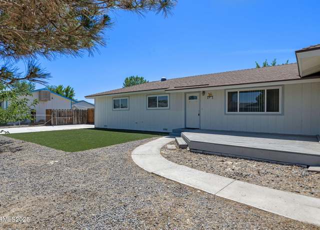 Property at 295 Sandia Dr, Fernley, NV 89408, 3 beds, 2 baths