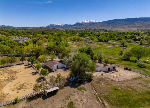 Property at 915 Maple Creek Ct, Reno, NV 89511, 3 beds, 3.5 baths