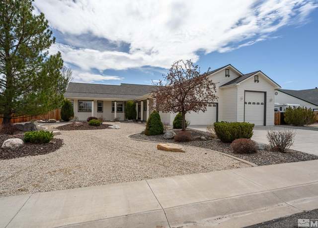 Property at 1147 Country Club Dr, Minden, NV 89423, 4 beds, 3 baths