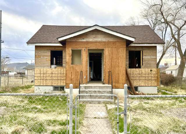 Property at 460 5th St, Battle Mountain, NV 89820, 2 beds, 1 bath