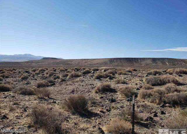 Property at 3325 Sapphire Rd, Silver Springs, NV 89429