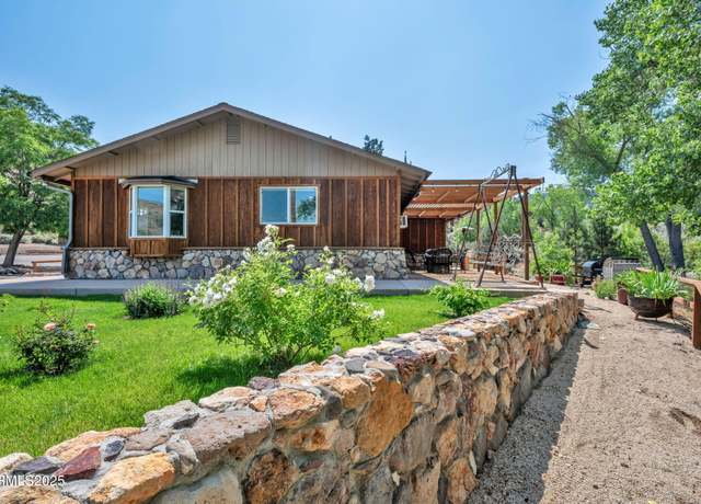 Property at 18500 Toll Rd, Reno, NV 89521, 3 beds, 2 baths