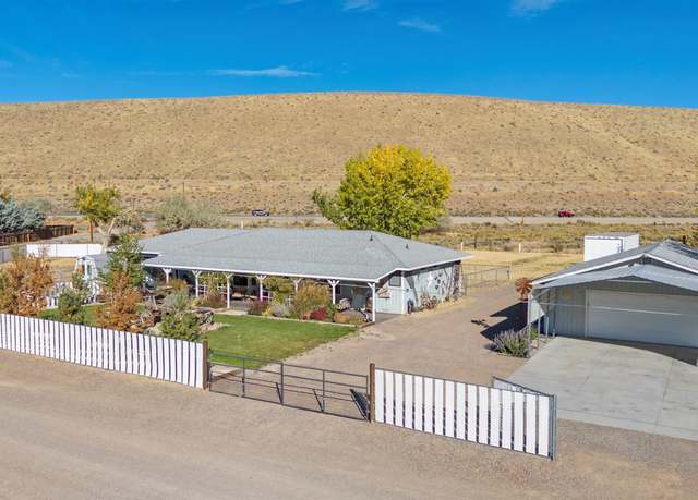 Property at 2 Marina Dr, Dayton, NV 89403, 3 beds, 2 baths