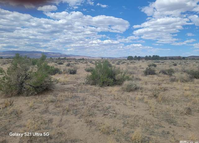 Property at 3220 Hope Ave, Silver Springs, NV 89429
