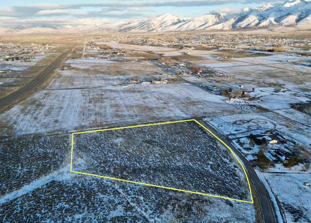 Property at 187 Flowing Wells Dr, Spring Creek, NV 89815