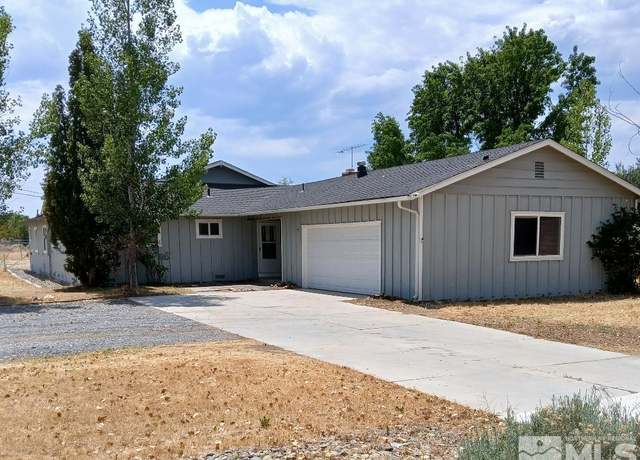 Property at 993 Dresslerville Rd, Gardnerville, NV 89460, 4 beds, 3 baths