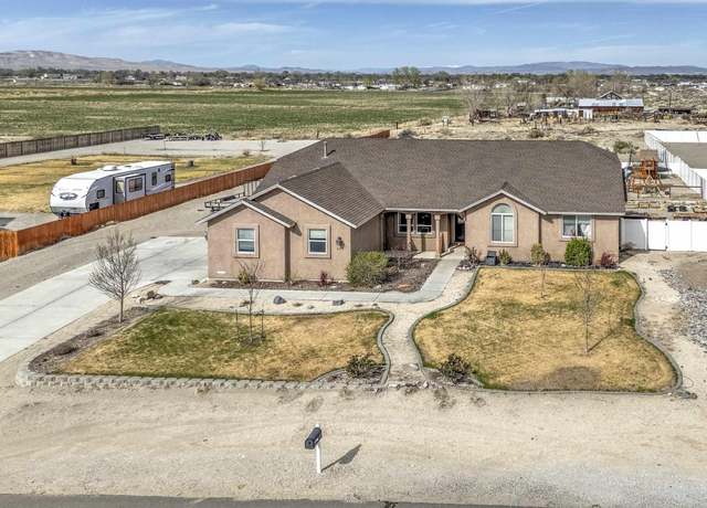 Property at 1675 Skyridge Dr, Fallon, NV 89406, 4 beds, 2.5 baths