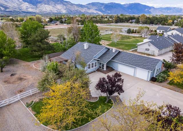 Property at 762 Marron Way, Gardnerville, NV 89460, 4 beds, 3 baths