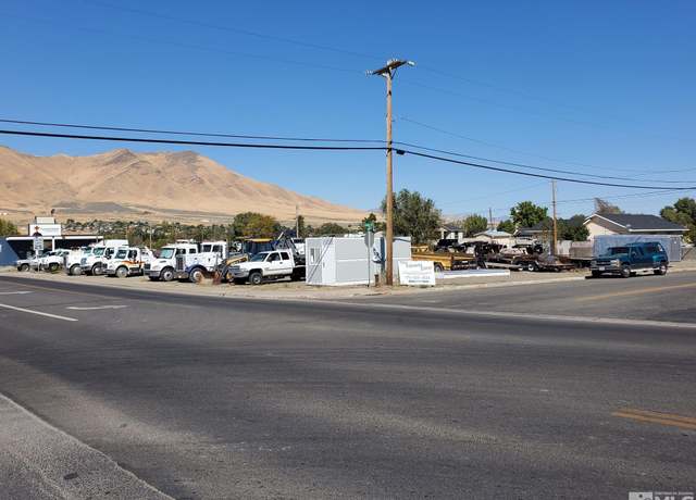 Property at 560 Hanson St, Winnemucca, NV 89445