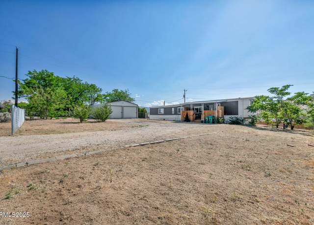 Property at 5225 Lupin Dr, Sun Valley, NV 89433, 2 beds, 2 baths