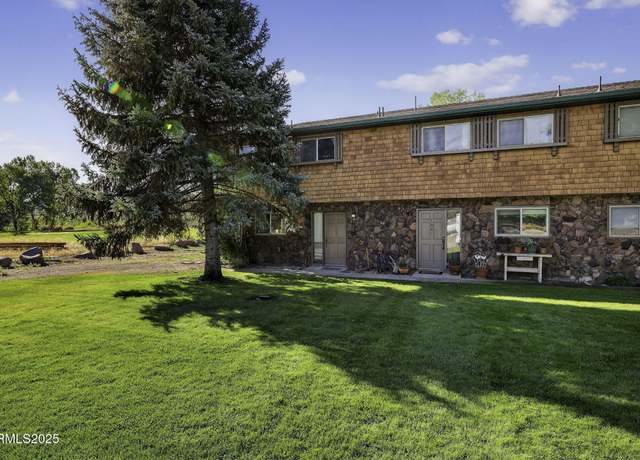 Property at 1051 Riverview Dr, Gardnerville, NV 89460, 2 beds, 1.5 baths