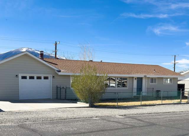 Property at 675 L St, Hawthorne, NV 89415, 3 beds, 1.5 baths