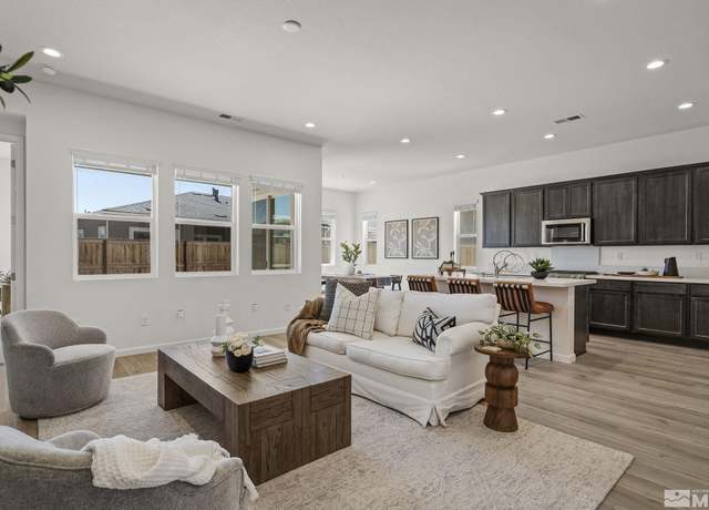 Property at 7337 Oakmont Ln, Sparks, NV 89436, 2 beds, 2 baths