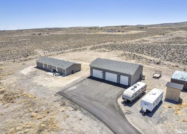 Property at 1740 Bello Ct, Fernley, NV 89408, 4 beds, 3 baths