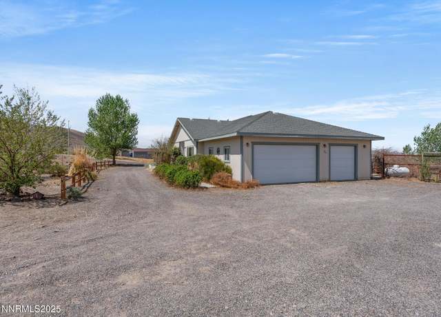 Property at 1974 Spring Rd, Fernley, NV 89408, 3 beds, 2 baths