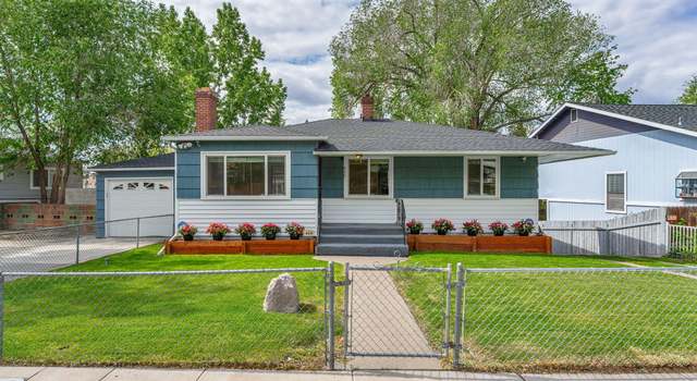 Photo of 438 Glenmanor Dr, Reno, NV 89509