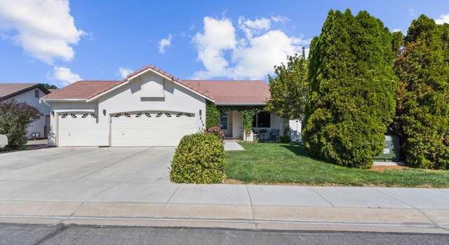 Photo of 219 Mary Lou Ln, Fernley, NV 89408