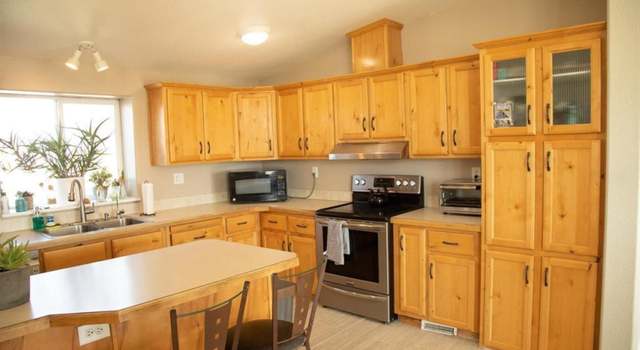 Photo of 990 Vonnie Ln, Fernley, NV 89408