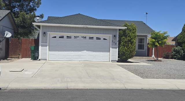 Photo of 308 Lariat St, Fernley, NV 89408