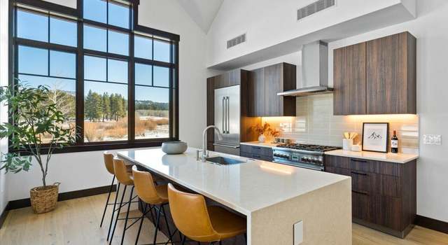 Photo of 46 Beach Club Dr #907, Stateline, NV 89449