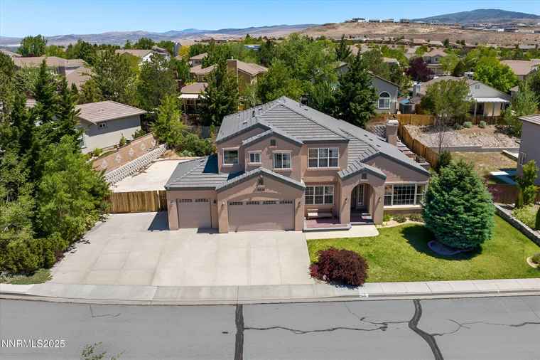 Photo of 5436 Vista Terrace Ln Sparks, NV 89436