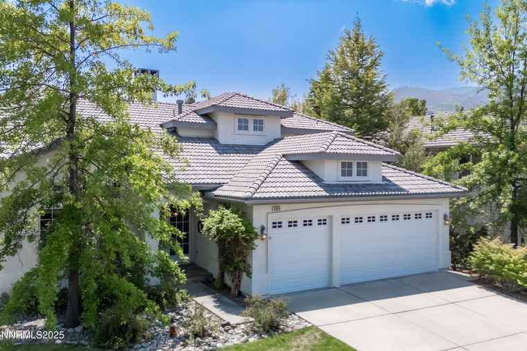 Photo of 4999 Foxcreek Trl Reno, NV 89519