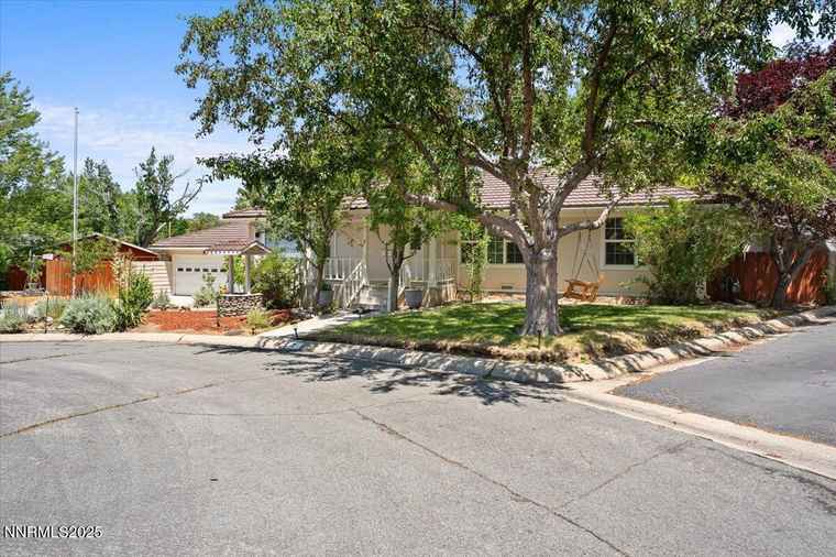Photo of 7 Circle Dr Carson City, NV 89703