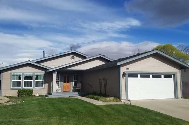 699 Joette Dr Gardnerville Nv 89460 4 Beds 2 5 Baths