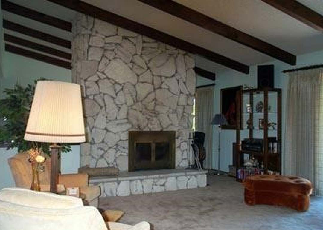 3484 Zurich Ct