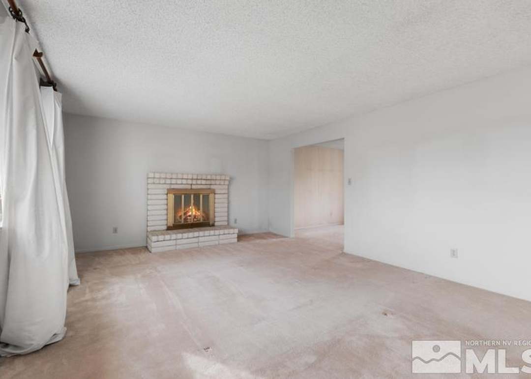 1965 Howard Dr, Sparks, NV 89434