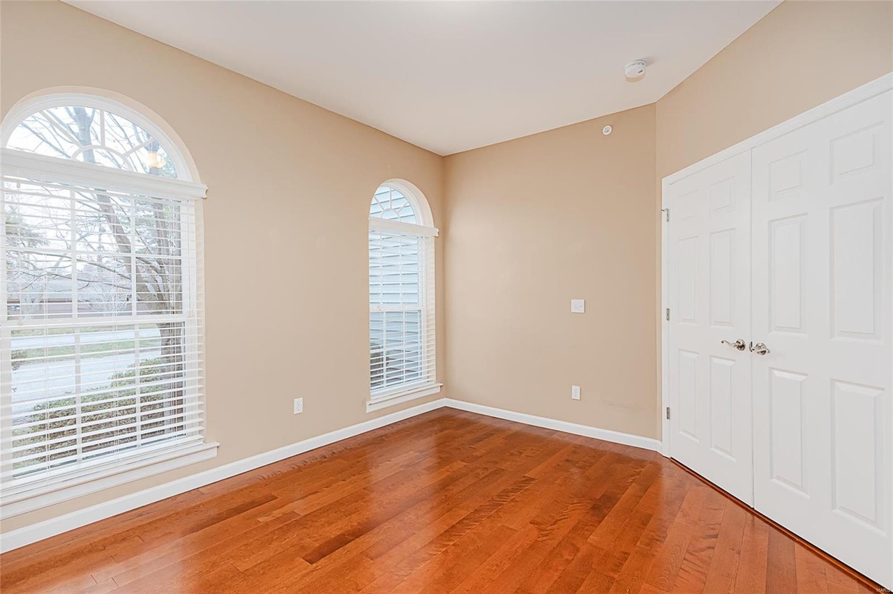 1437-heritage-lndg-101-st-charles-mo-63303-mls-23075080-redfin