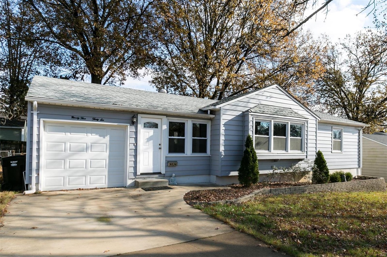 9536 Radio Dr, Affton, MO 63123 MLS 22074926 Redfin