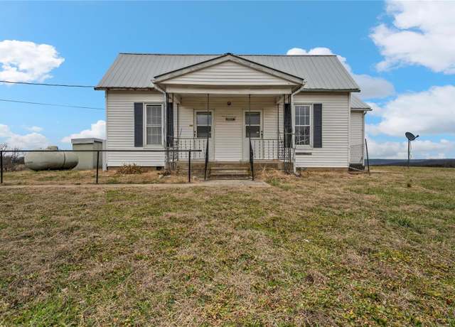 Property at 56096 Highway, California, MO 65018, 3 beds, 1 bath