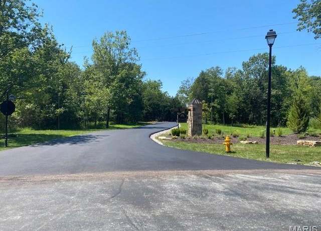 Property at 5001 Lily Rdg, Defiance, MO 63341