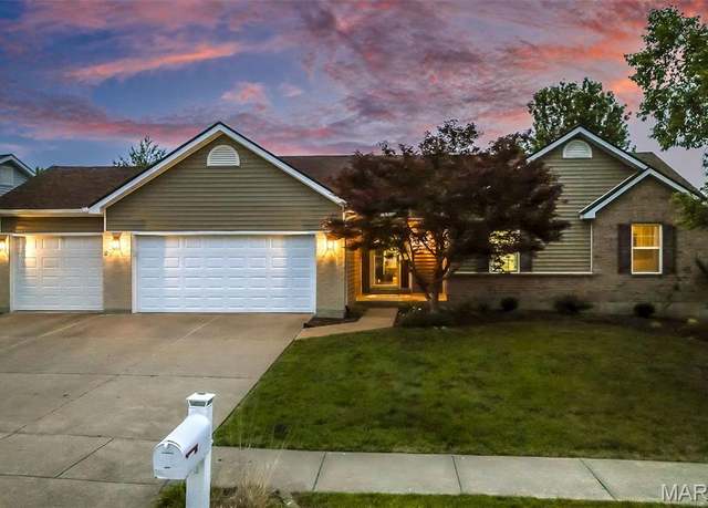 Property at 3908 Rocky Mound Dr, Wentzville, MO 63385, 4 beds, 3 baths