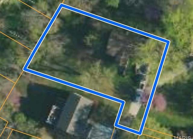 Property at 105 Holman St, Washington, MO 63090, 3 beds, 1 bath