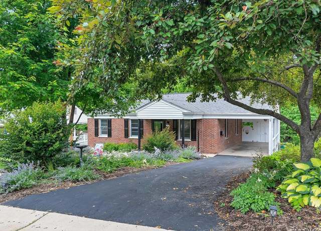 Property at 41 Chestnut Hill Ln, St Louis, MO 63119, 3 beds, 1 bath