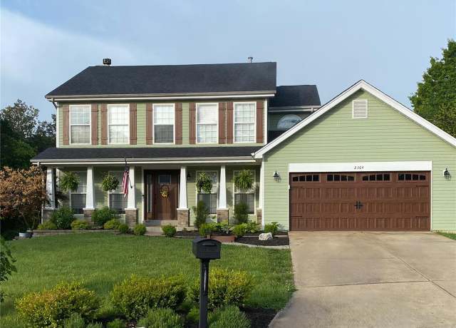 Property at 2364 Silver Lake Estates Dr, Pacific, MO 63069, 4 beds, 3.5 baths