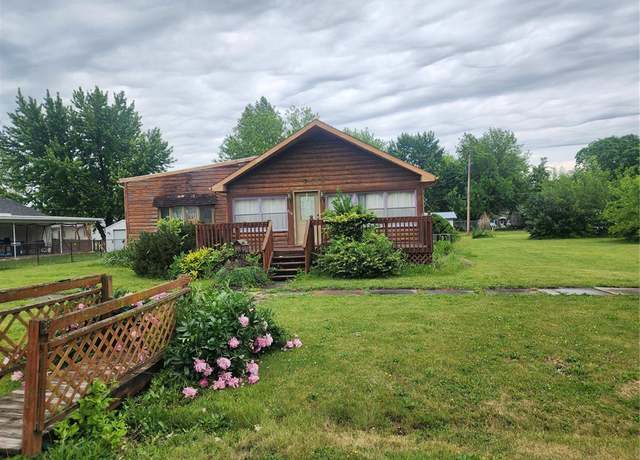 Property at 608 Henderson Ave, Canton, MO 63435, 2 beds, 2 baths