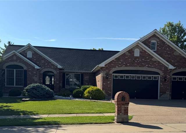Property at 174 Bear Creek Dr, Wentzville, MO 63385, 3 beds, 3 baths