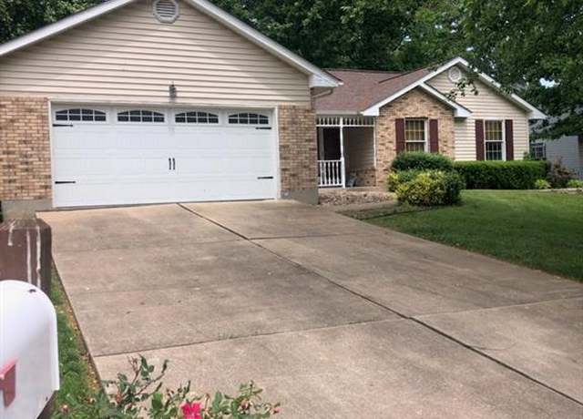 Property at 1325 Melvin Dr, Festus, MO 63028, 3 beds, 2 baths
