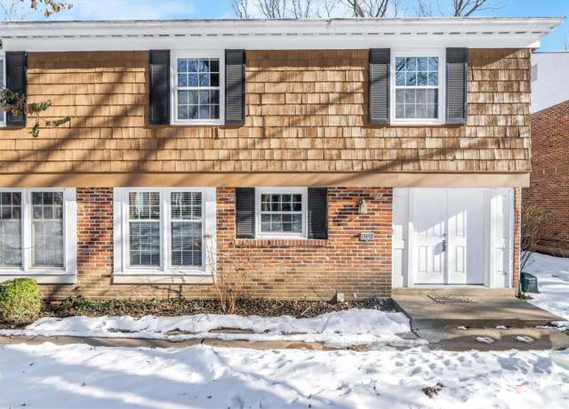 Property at 13448 Forestlac Dr, St Louis, MO 63141, 3 beds, 2.5 baths